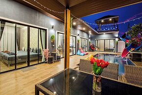 Orange Private Pool Villa, Near Cham Am Beach