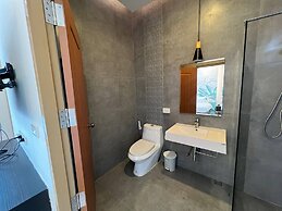 Orange Private Pool Villa, Near Cham Am Beach