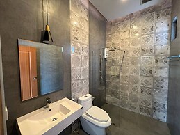 Orange Private Pool Villa, Near Cham Am Beach
