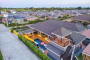 Hua Hin Pool Villa and Pool Table With 3 Bedrooms, 3 Bathrooms Near Ch