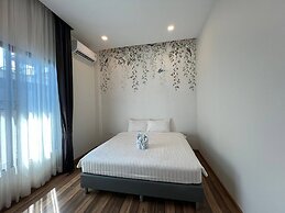 Hua Hin Pool Villa and Pool Table With 3 Bedrooms, 3 Bathrooms Near Ch