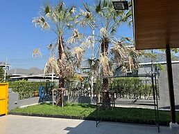 Hua Hin Pool Villa and Pool Table With 3 Bedrooms, 3 Bathrooms Near Ch