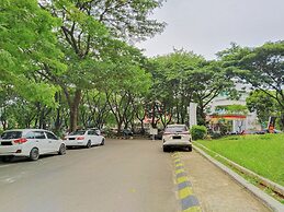 The Royale Sentra Tower Kuning