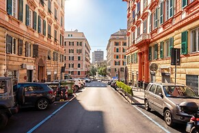 Central Flat In Genova