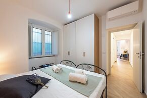 Central Flat In Genova