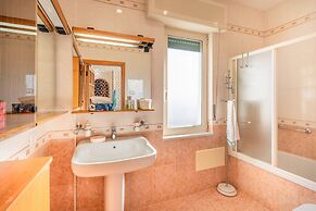 Bright Apartment Private Parking Naples