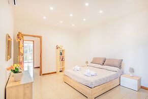 Bright Apartment Private Parking Naples
