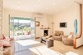 Bright Apartment Private Parking Naples