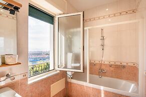 Bright Apartment Private Parking Naples