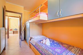 John's House-Lakeview & shared pool