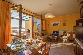 John's House-Lakeview & shared pool
