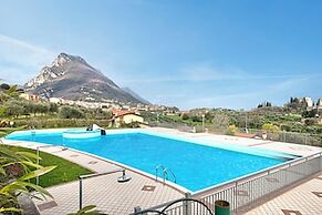 John's House-Lakeview & shared pool