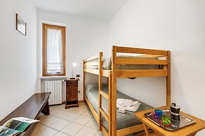 Julia's House With Lakeview and shared pool