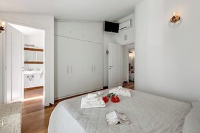 Casa Patino