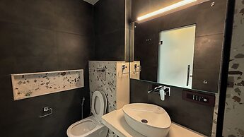 Yes Hotel By The Ganges