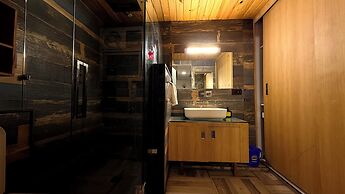 Yes Hotel By The Ganges