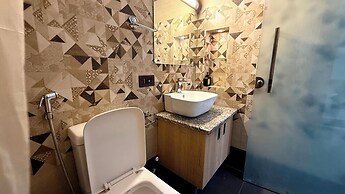 Yes Hotel By The Ganges