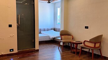 Yes Hotel By The Ganges