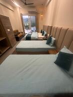 Yes Hotel By The Ganges