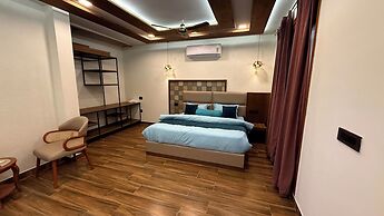 Yes Hotel By The Ganges