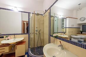 Graceful Home Genova City Center