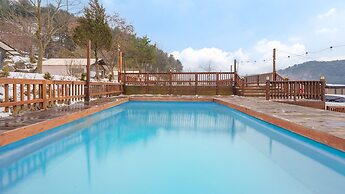 Gapyeong Captain Caravan Glamping