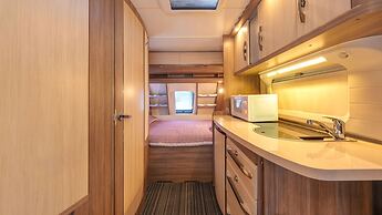 Gapyeong Captain Caravan Glamping