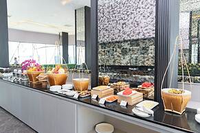 QUEENSLAND HOTEL BANGKOK