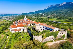 Vipava River Retreat