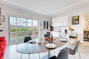 Gemma Marina Near Villa Grock Museum