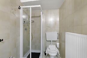 The Harbor Old House