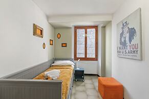 The Harbor Old House