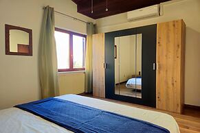 Old Captain's Retreat