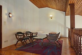 Old Captain's Retreat