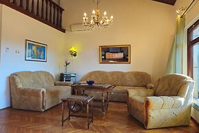 Old Captain's Retreat