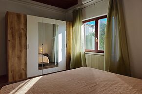 Old Captain's Retreat