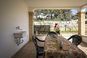 Villino Asteria With Garden Near the sea