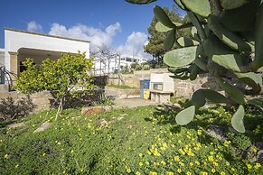 Villino Asteria With Garden Near the sea