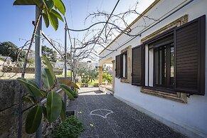 Villino Asteria With Garden Near the sea