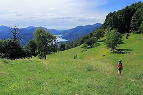 Lugano Bay View Uno