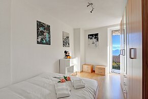 Lugano Bay View Uno