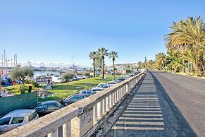 Jolie Sur La Mer - Petit Studio