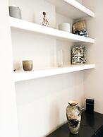 Hammersmith 2 Bedroom Flat River Thames