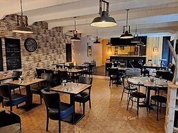 hotel les platanes