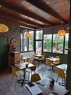 hotel les platanes