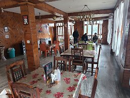 Undiscovered Mountains Hotel