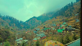 Undiscovered Mountains Hotel