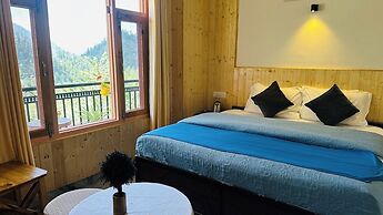 Undiscovered Mountains Hotel