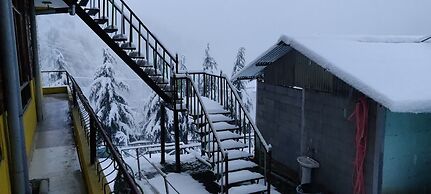 Undiscovered Mountains Hotel