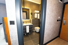 Educity Suite and Hotels Atasehir